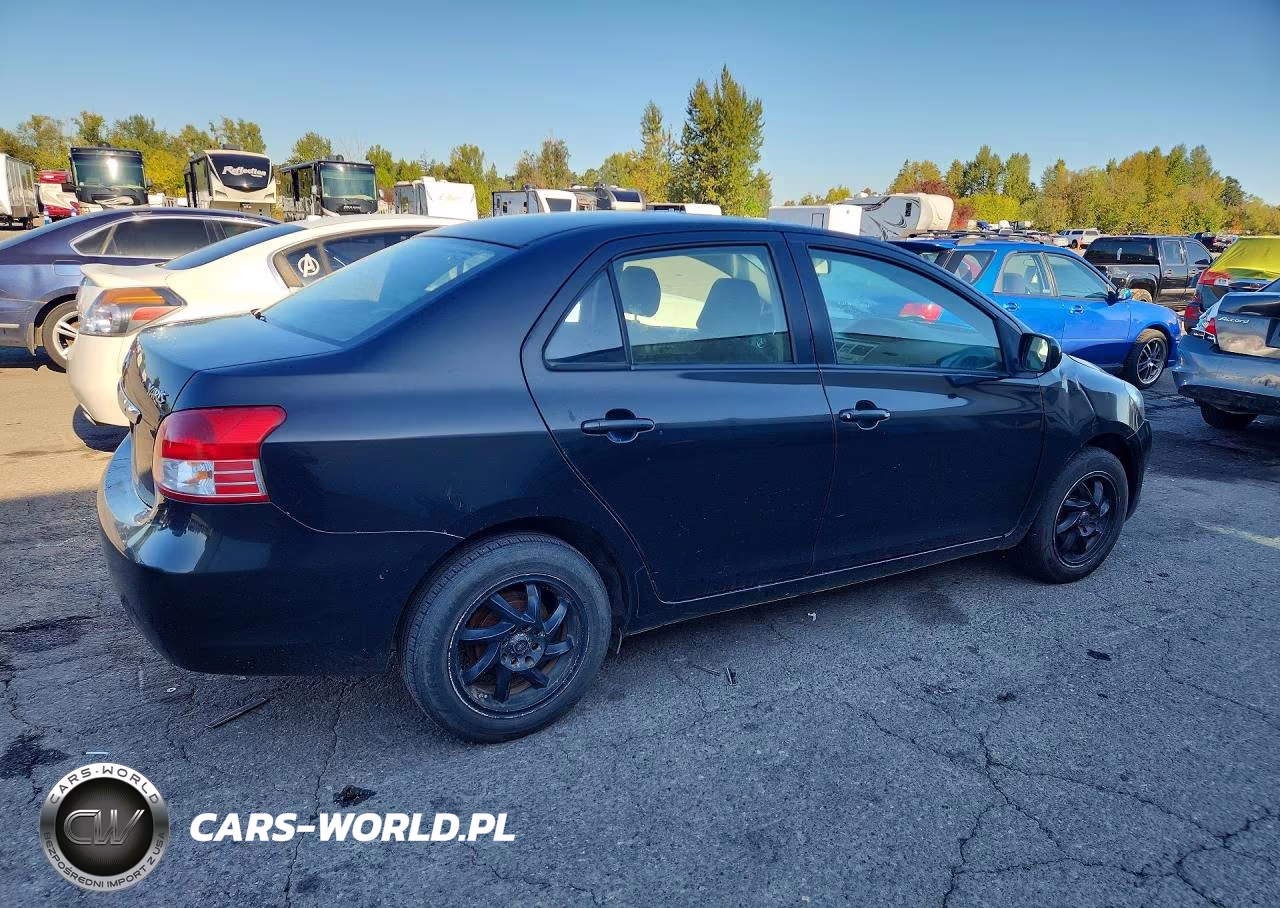 2010 Toyota Yaris Base VIN:JTDBT4K37A4066280 - 3