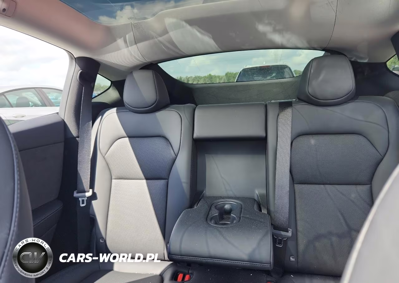 2026 Tesla Model Y VIN:7SAYGDEE7TA438238 - 10