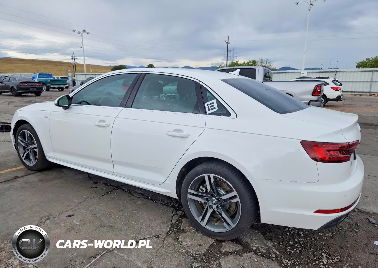 2018 Audi A4 Premium Plus VIN:WAUENAF48JN011076 - 2
