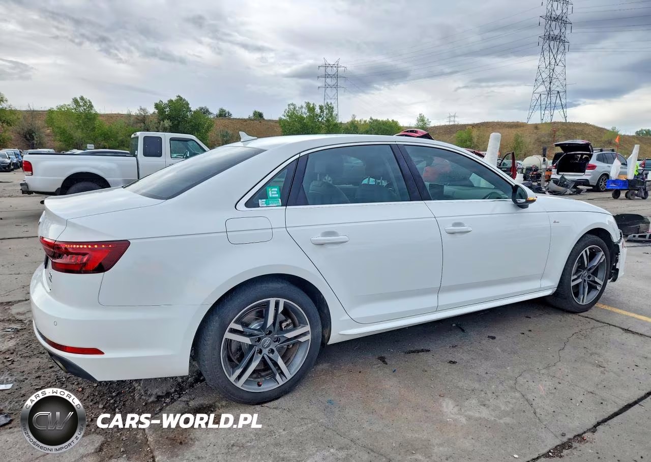 2018 Audi A4 Premium Plus VIN:WAUENAF48JN011076 - 3