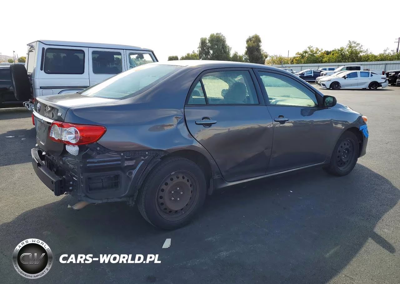2012 Toyota Corolla Le VIN:JTDBU4EE5C9178625 - 3