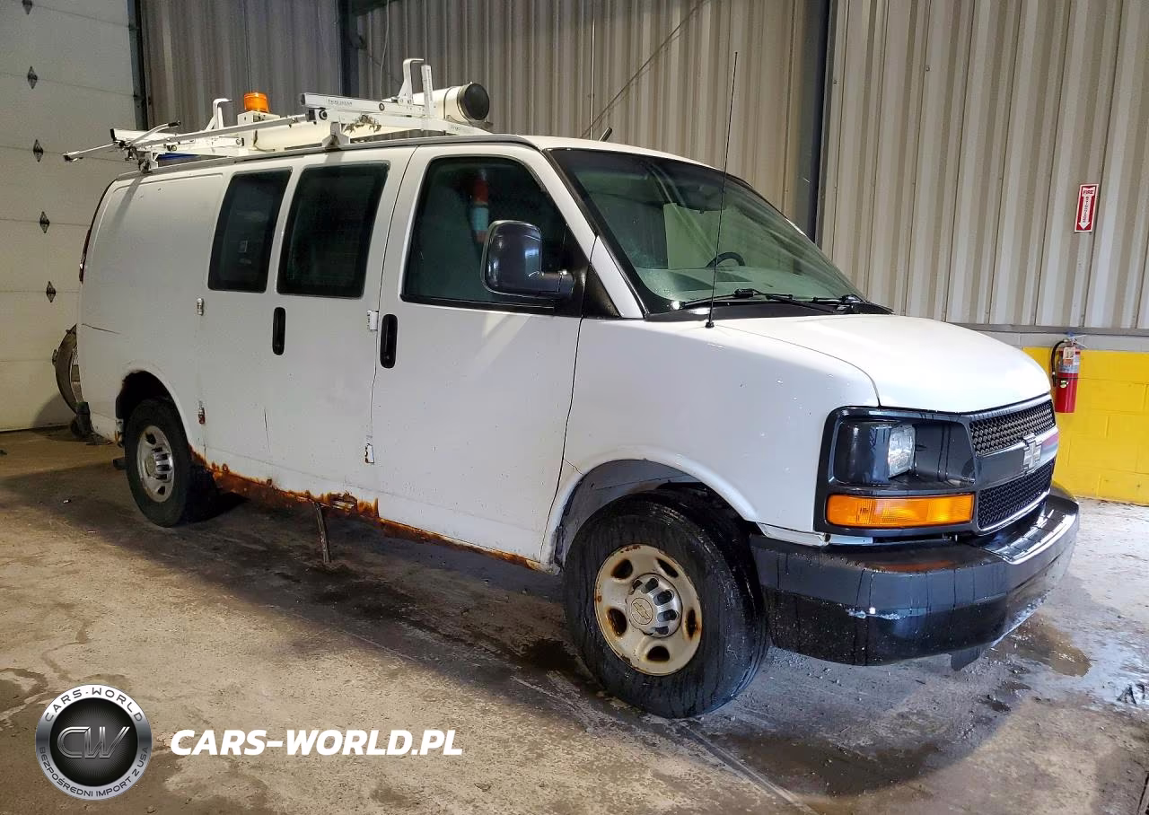 2011 Chevrolet Express G2500 VIN:1GCWGFCA4B1169870 - 4
