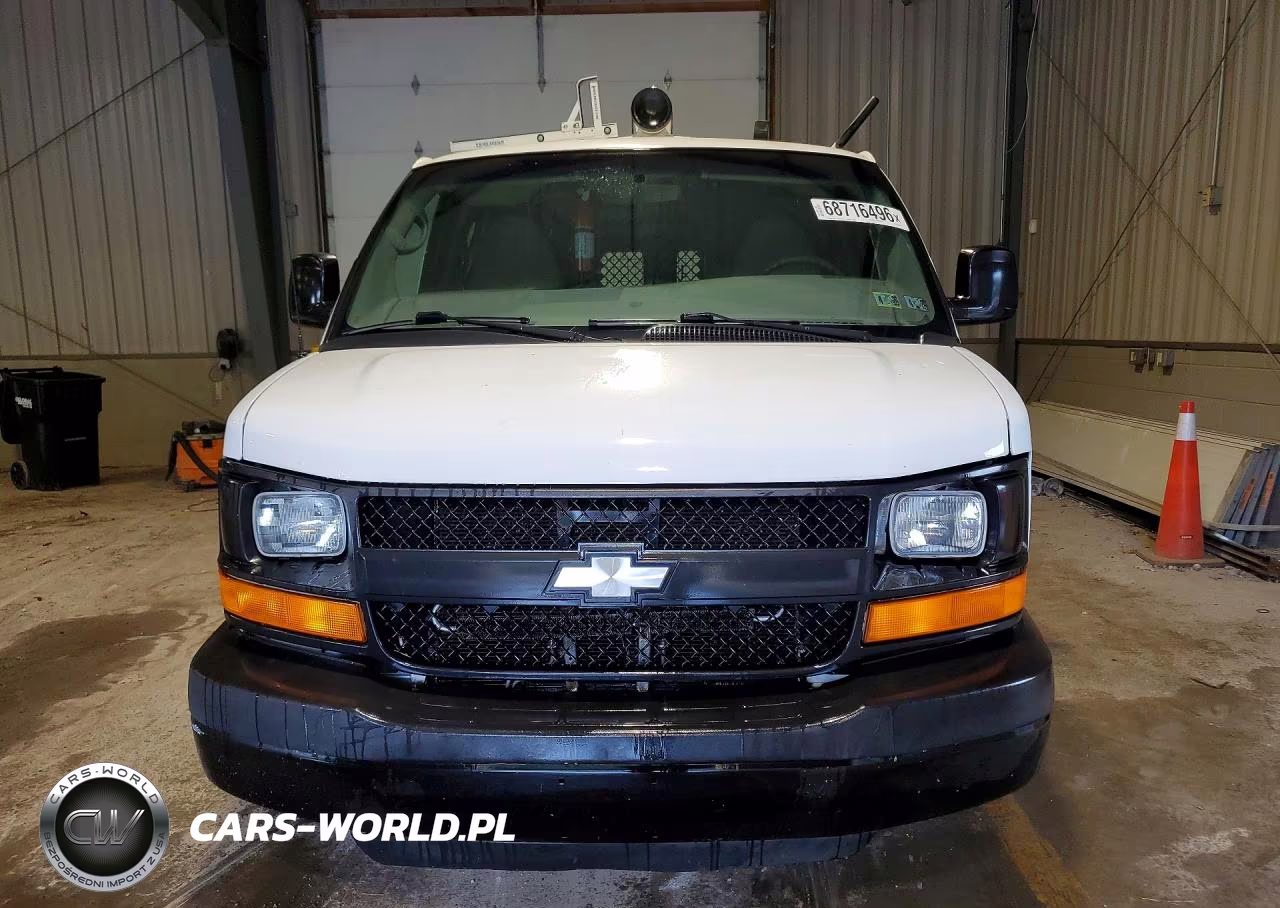 2011 Chevrolet Express G2500 VIN:1GCWGFCA4B1169870 - 5