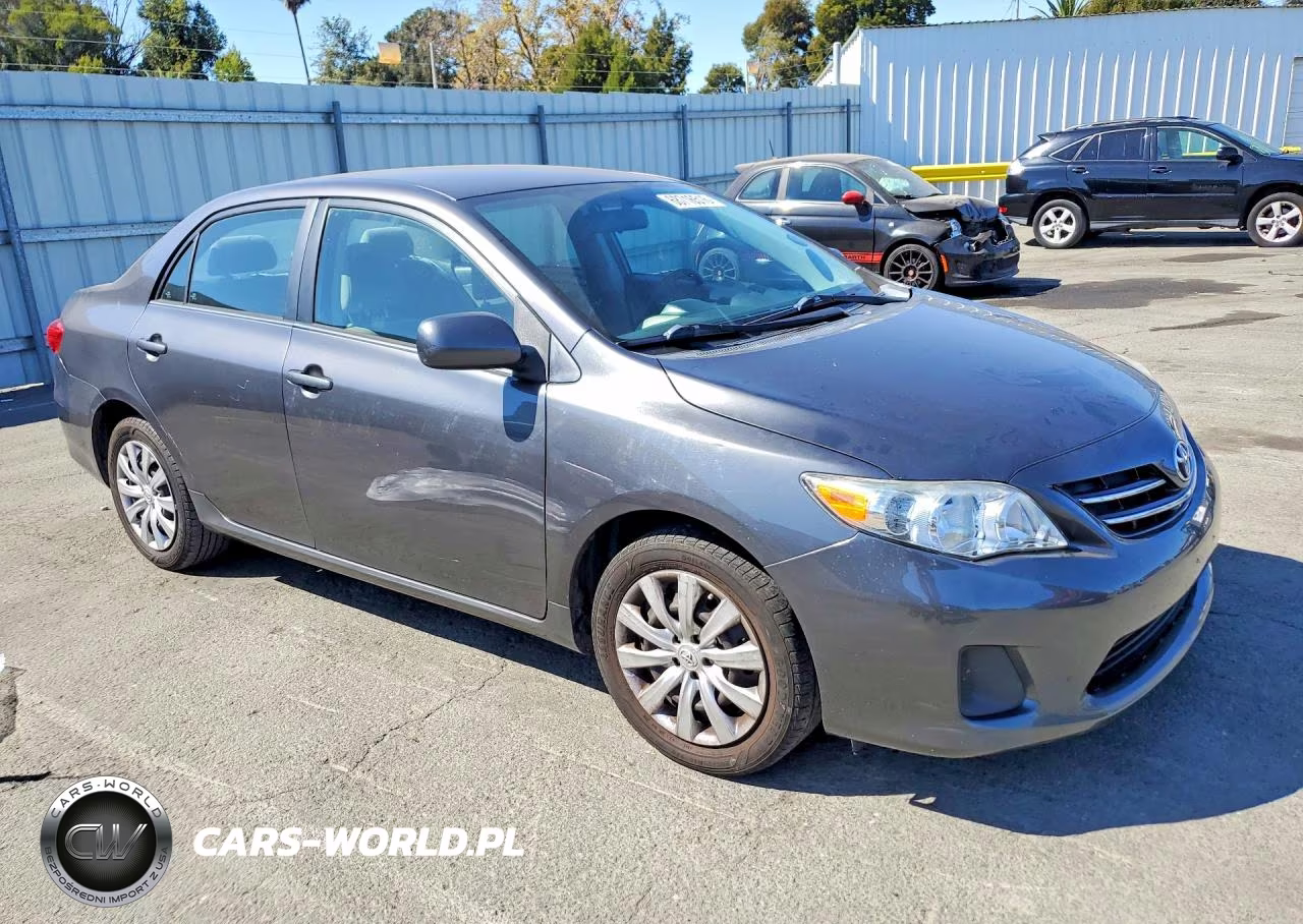 2013 Toyota Corolla Le VIN:5YFBU4EE7DP129955 - 4