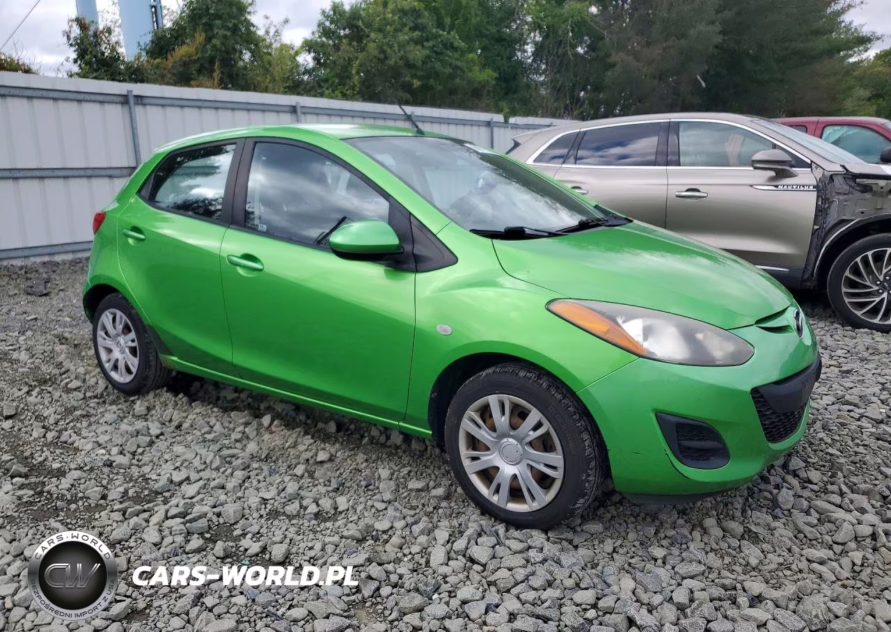 2011 Mazda Mazda2 VIN:JM1DE1HZ2B0112085 - 4
