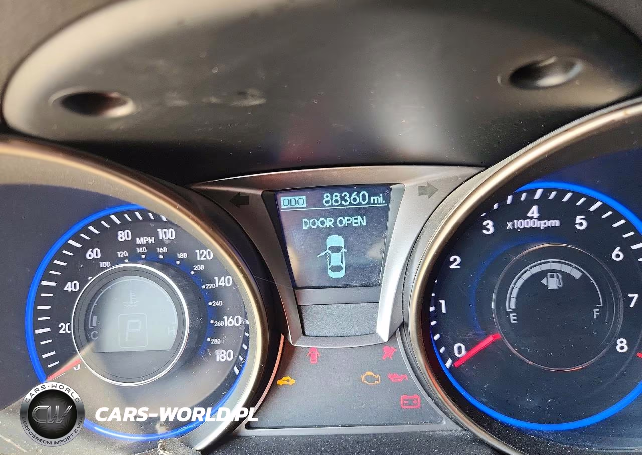 2013 Hyundai Genesis Coupe 3.8 Grand Touring VIN:KMHHU6KJ3DU111068 - 9