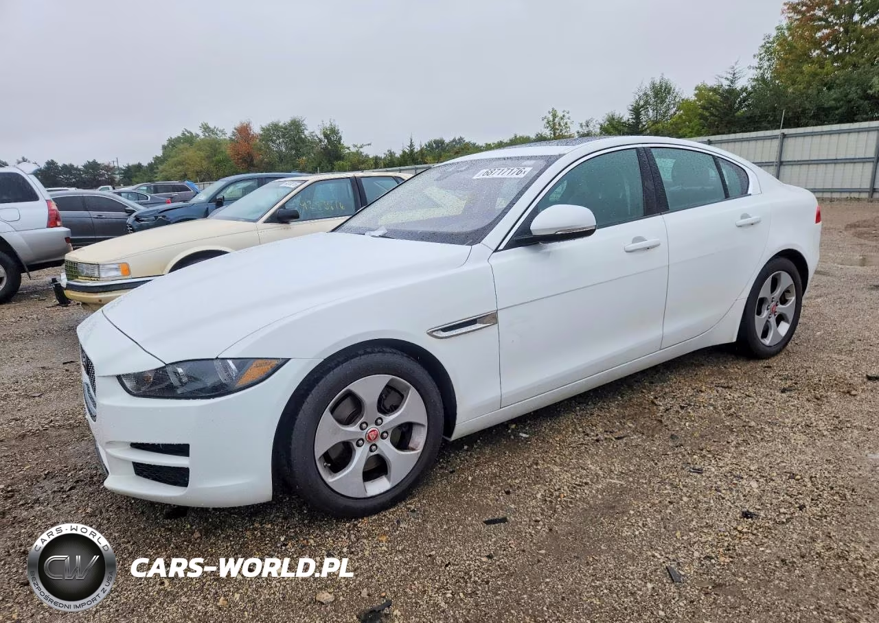 2018 Jaguar Xe VIN:SAJAR4FX3JCP34333 - 1