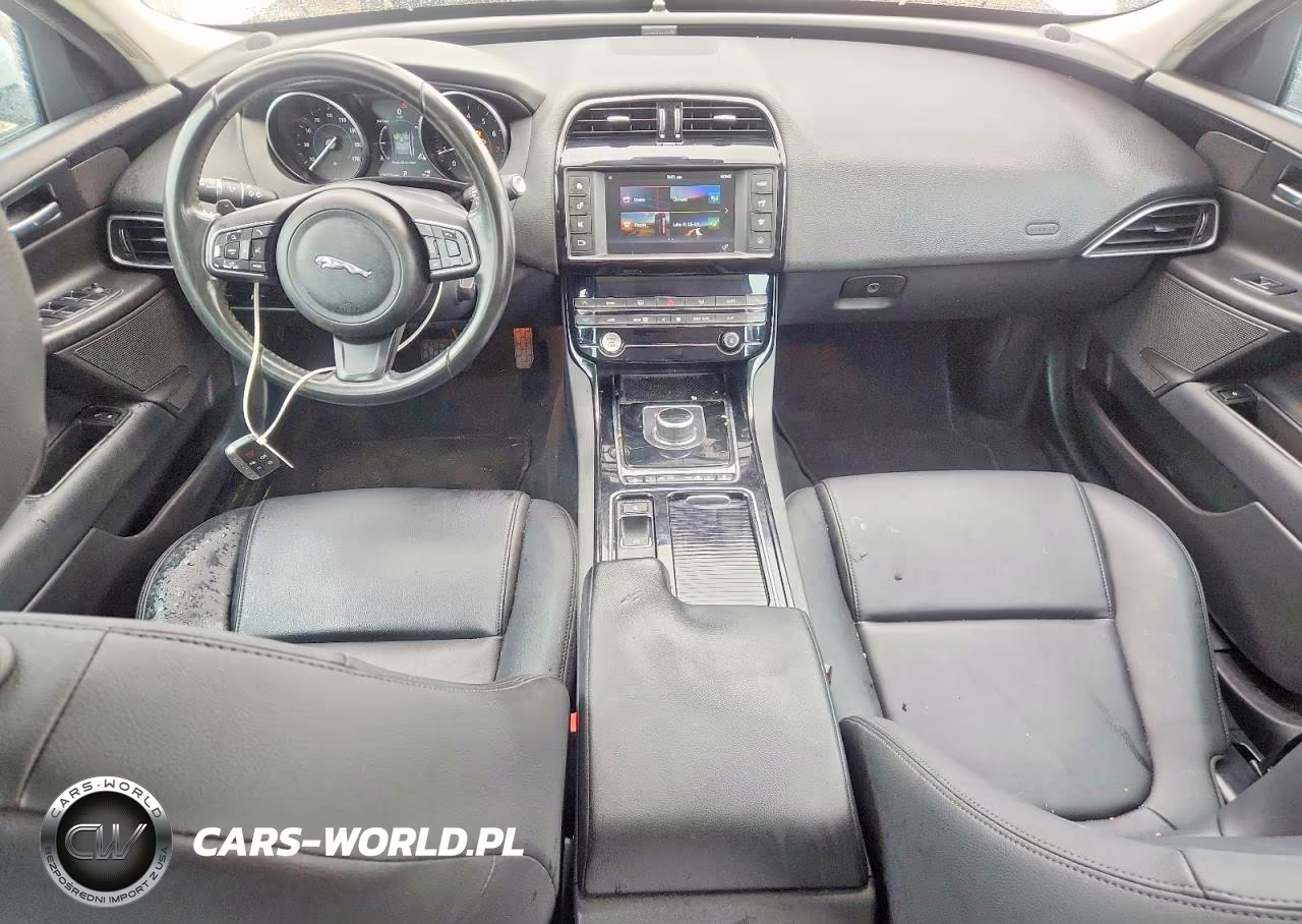 2018 Jaguar Xe VIN:SAJAR4FX3JCP34333 - 8