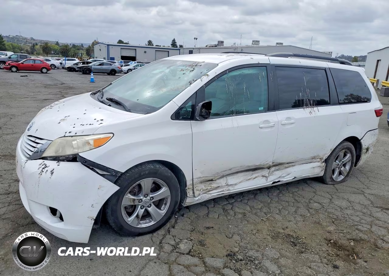 2016 Toyota Sienna Le