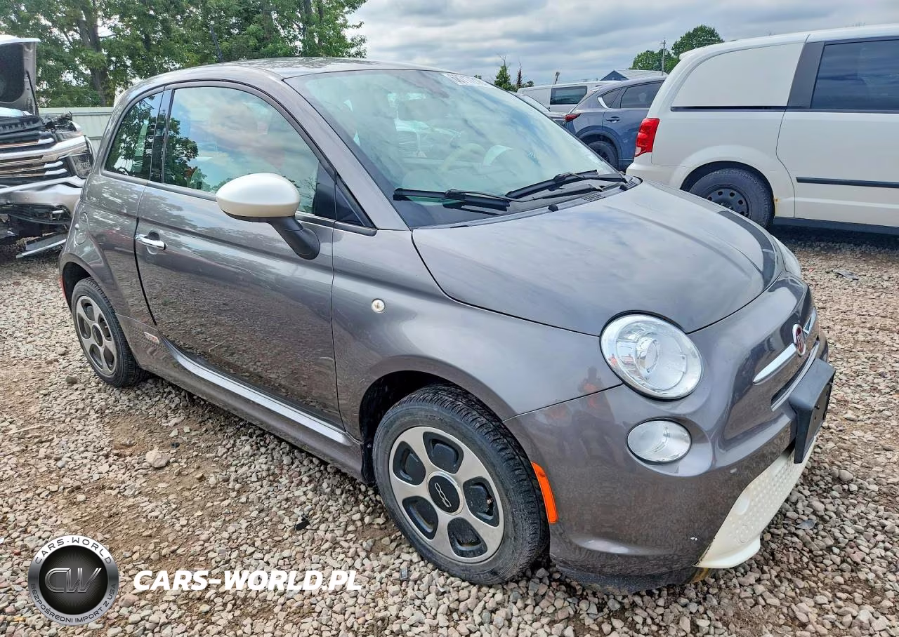 2013 Fiat 500 Electric VIN:3C3CFFGE2DT752652 - 4