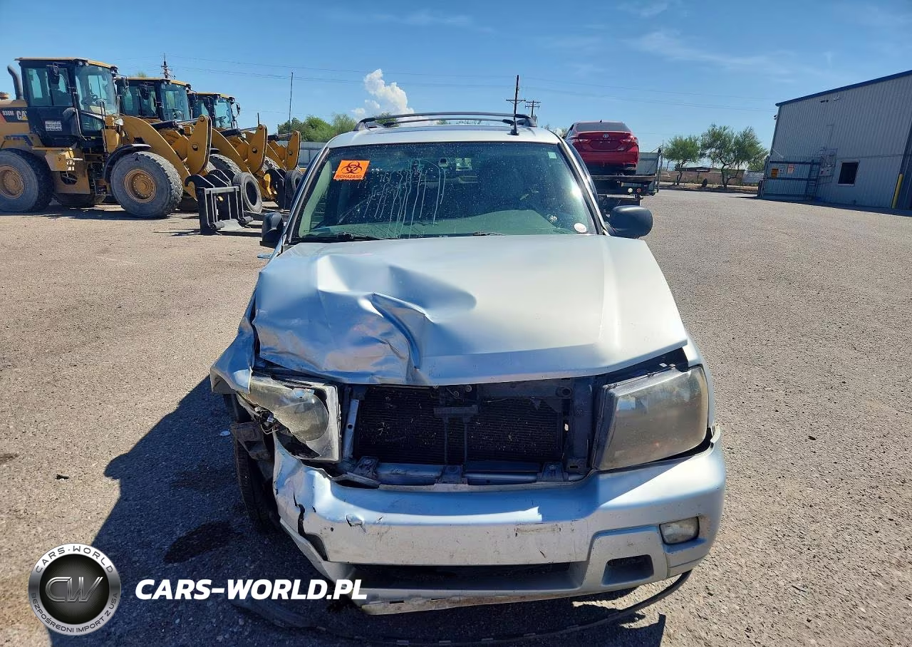 2008 Chevrolet Trailblazer Ls VIN:1GNDT13SX82113957 - 5