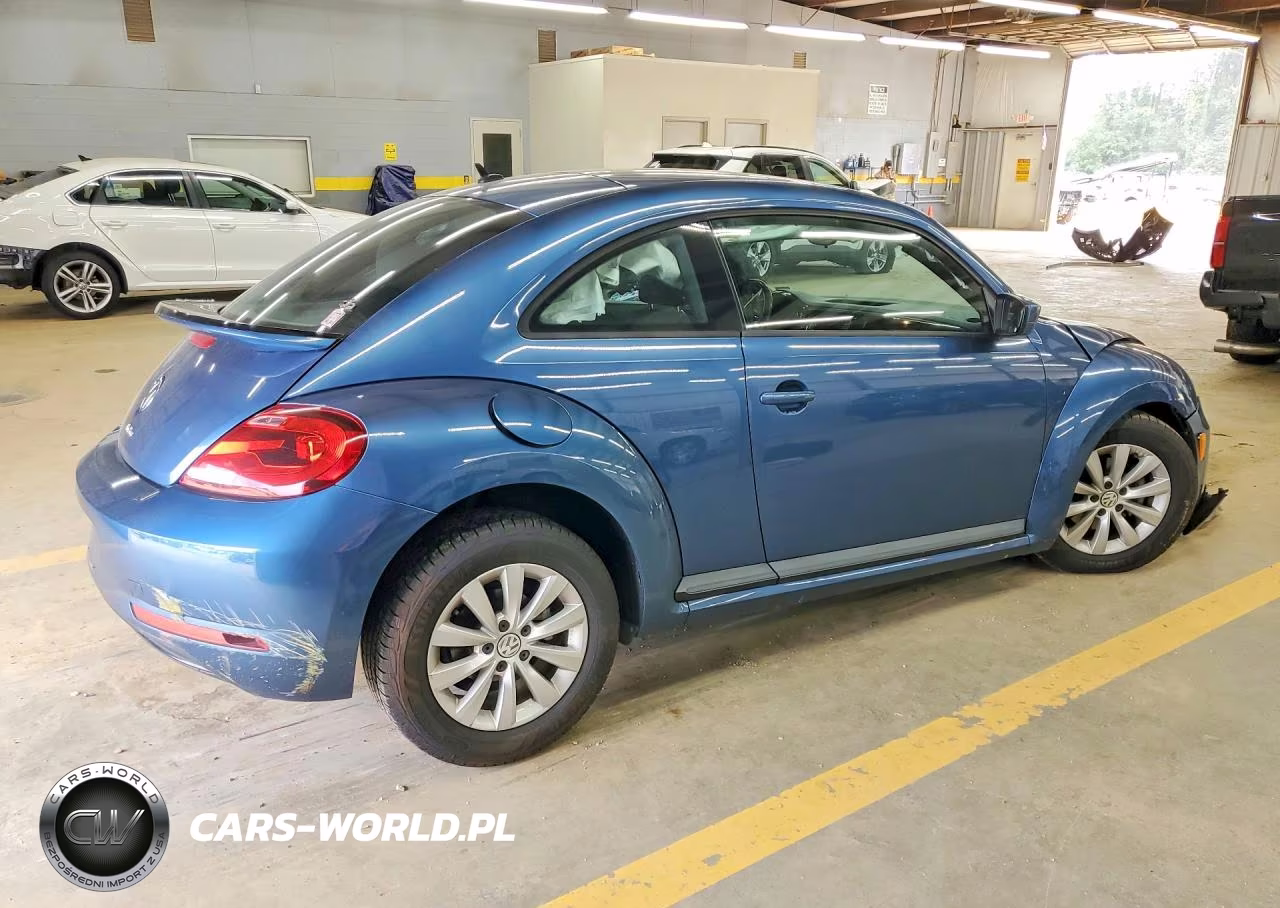 2018 Volkswagen Beetle S VIN:3VWFD7AT8JM719721 - 3
