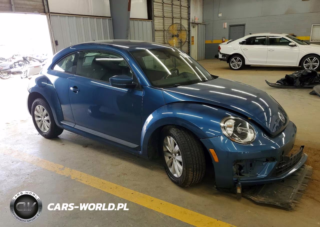 2018 Volkswagen Beetle S VIN:3VWFD7AT8JM719721 - 4