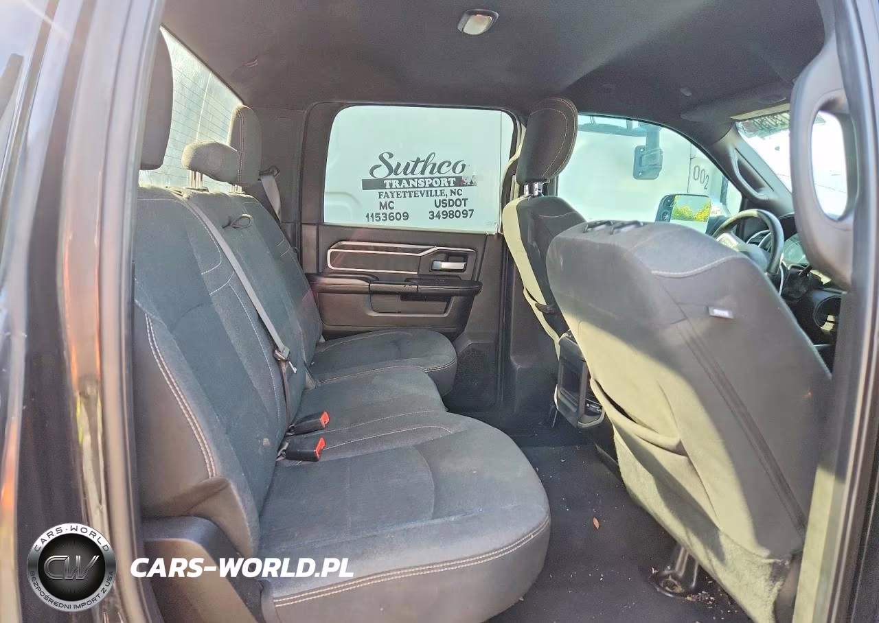 2019 Ram 3500 Big Horn VIN:3C63RPHL3KG636329 - 11