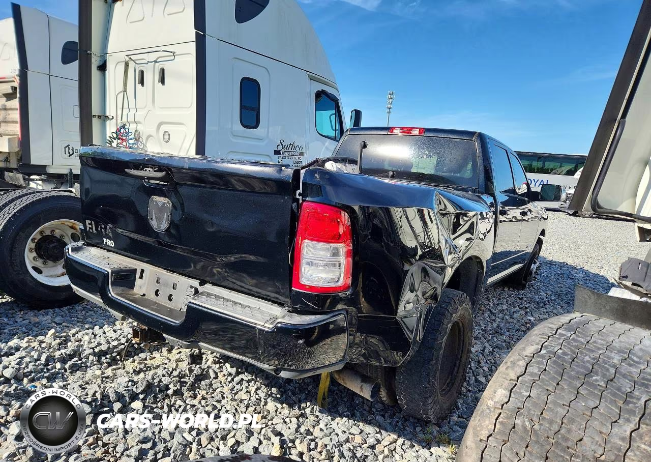 2019 Ram 3500 Big Horn VIN:3C63RPHL3KG636329 - 3
