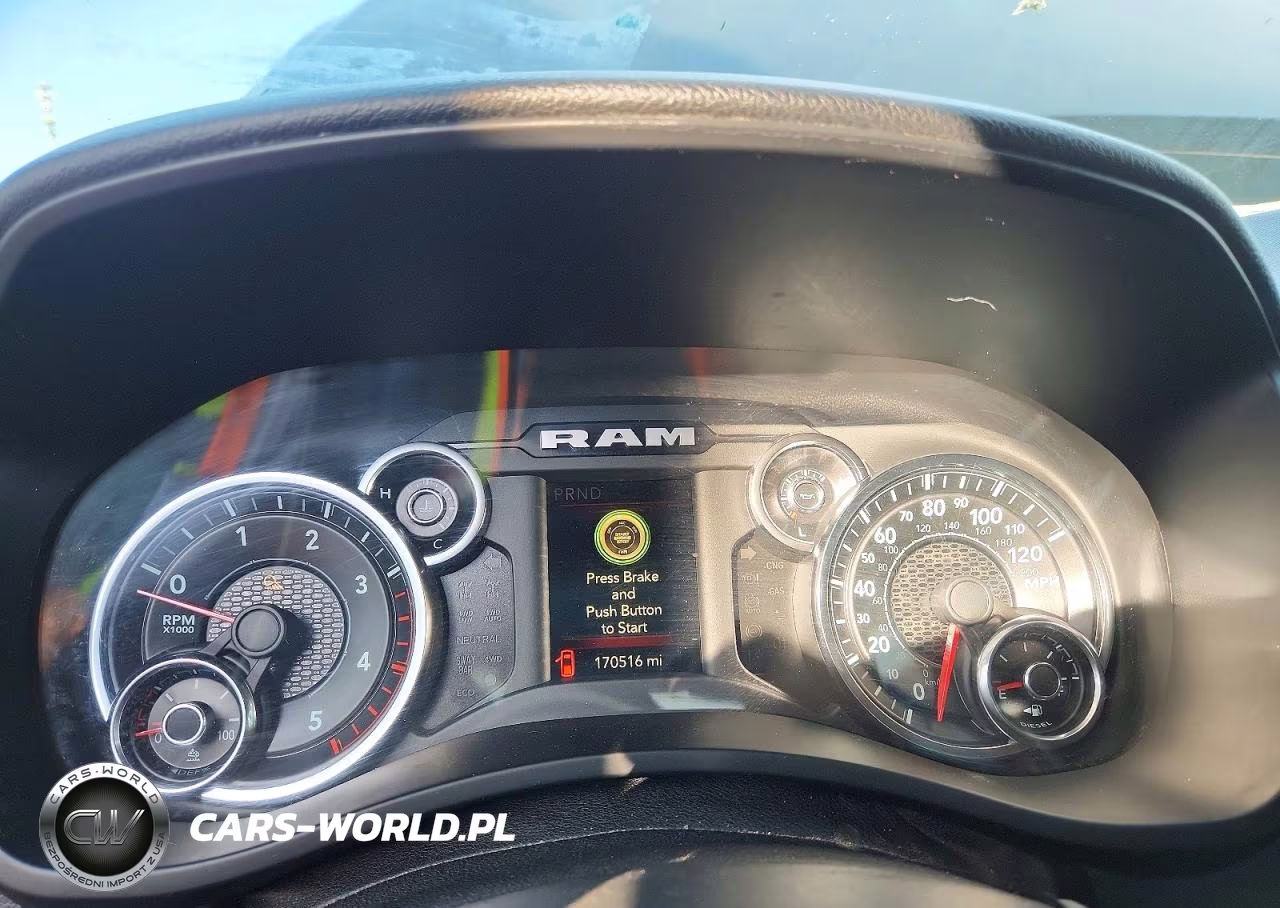 2019 Ram 3500 Big Horn VIN:3C63RPHL3KG636329 - 9