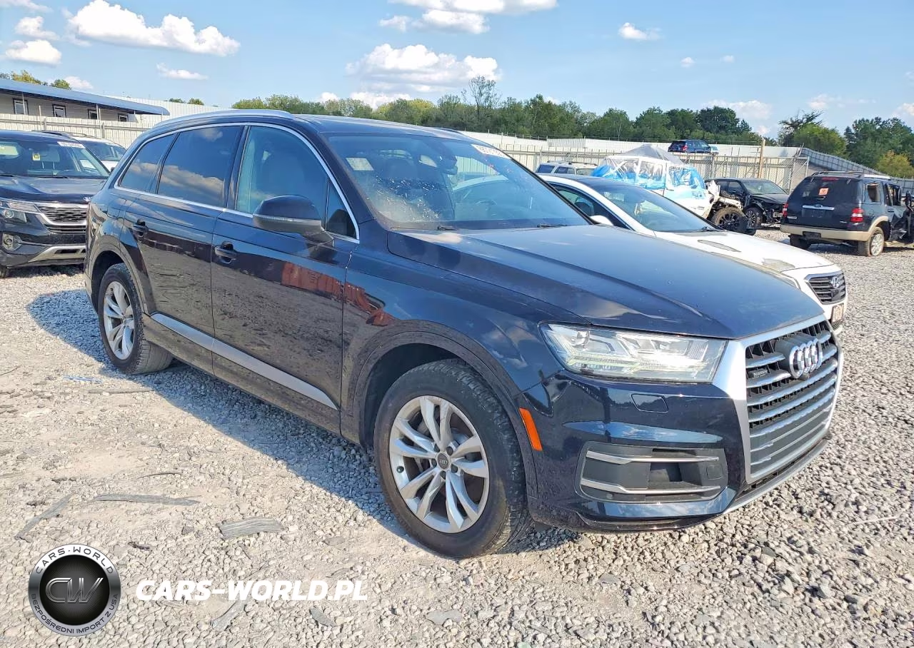2017 Audi Q7 Premium Plus VIN:WA1LAAF77HD033239 - 4