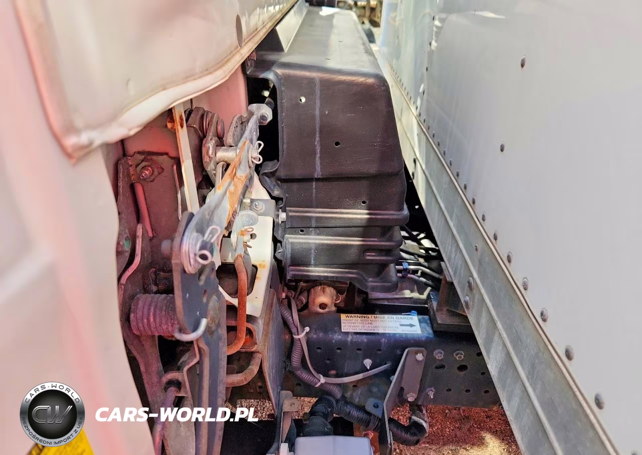 2017 Isuzu Npr Hd Box Truck VIN:54DC4W1B5HS808697 - 11
