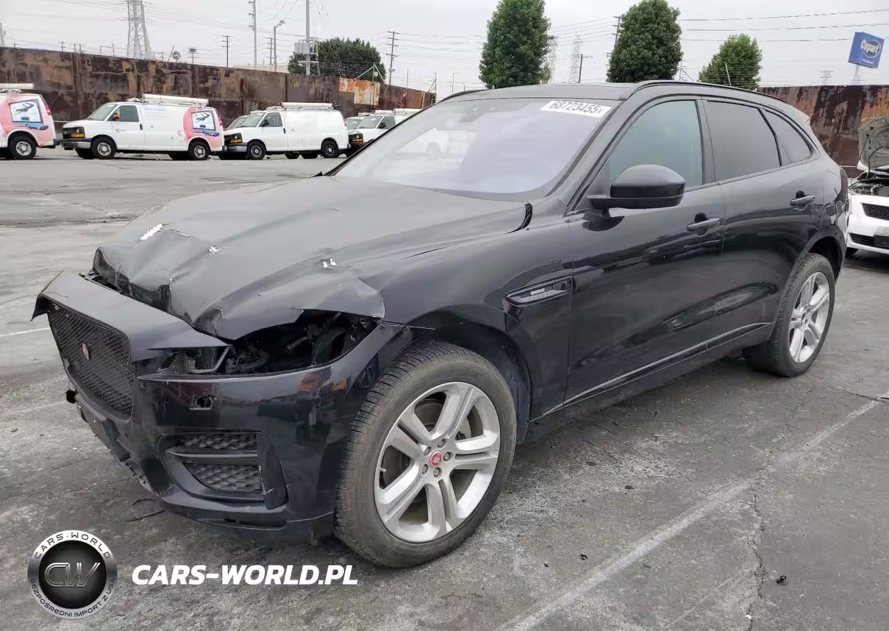 2017 Jaguar F-Pace R - Sport