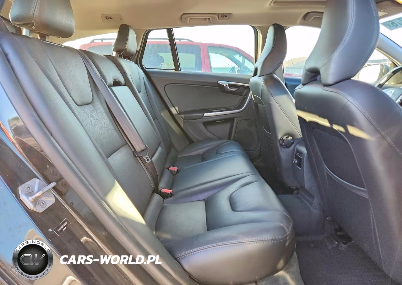2015 Volvo V60 Platinum VIN:YV140MEDXF1203057 - 11