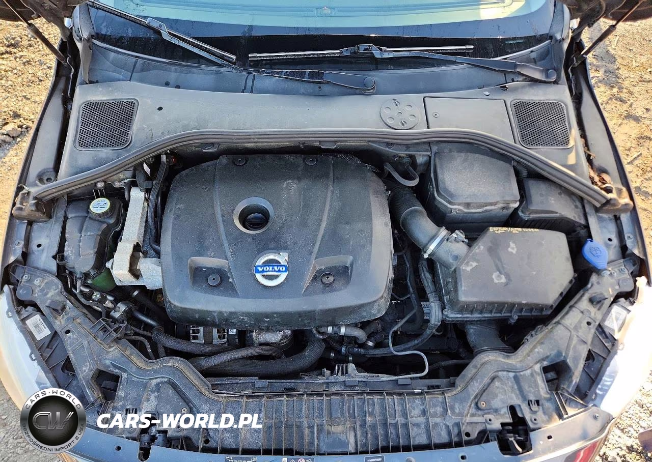 2015 Volvo V60 Platinum VIN:YV140MEDXF1203057 - 12