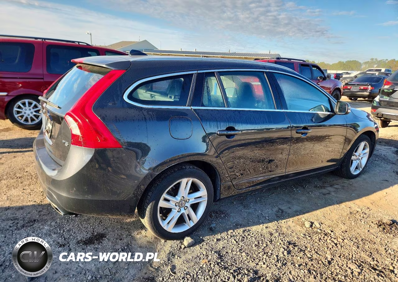 2015 Volvo V60 Platinum VIN:YV140MEDXF1203057 - 3