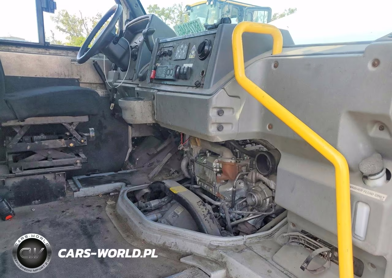 2018 Isuzu Npr VIN:JALB4T178J7W00766 - 8