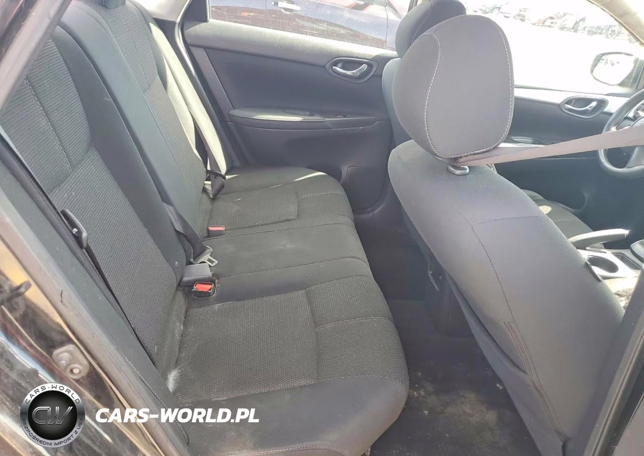 2018 Nissan Sentra S VIN:3N1AB7AP1JY335619 - 10