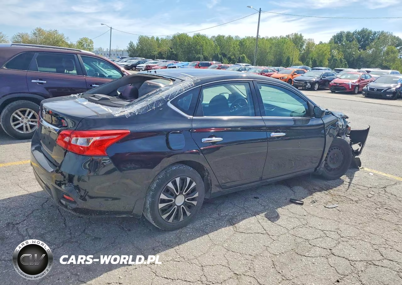 2018 Nissan Sentra S VIN:3N1AB7AP1JY335619 - 3