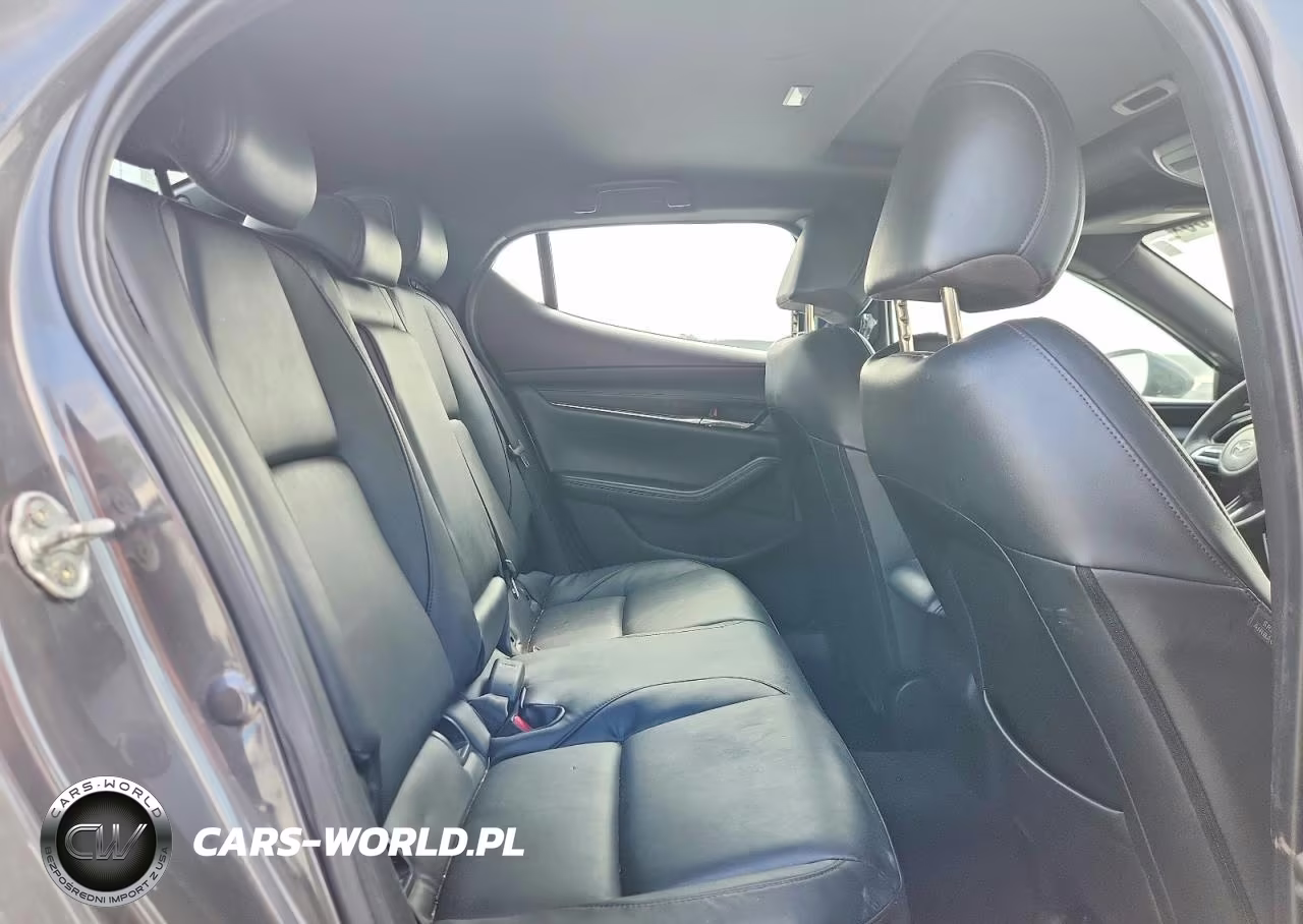 2021 Mazda 3 Preferred VIN:JM1BPALL7M1401559 - 11