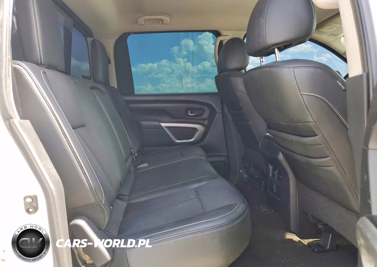 2017 Nissan Titan Xd Pro-4X VIN:1N6BA1F48HN509318 - 10