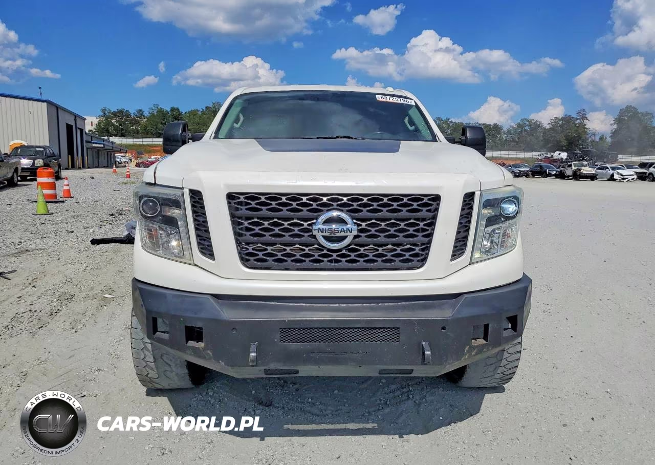 2017 Nissan Titan Xd Pro-4X VIN:1N6BA1F48HN509318 - 5