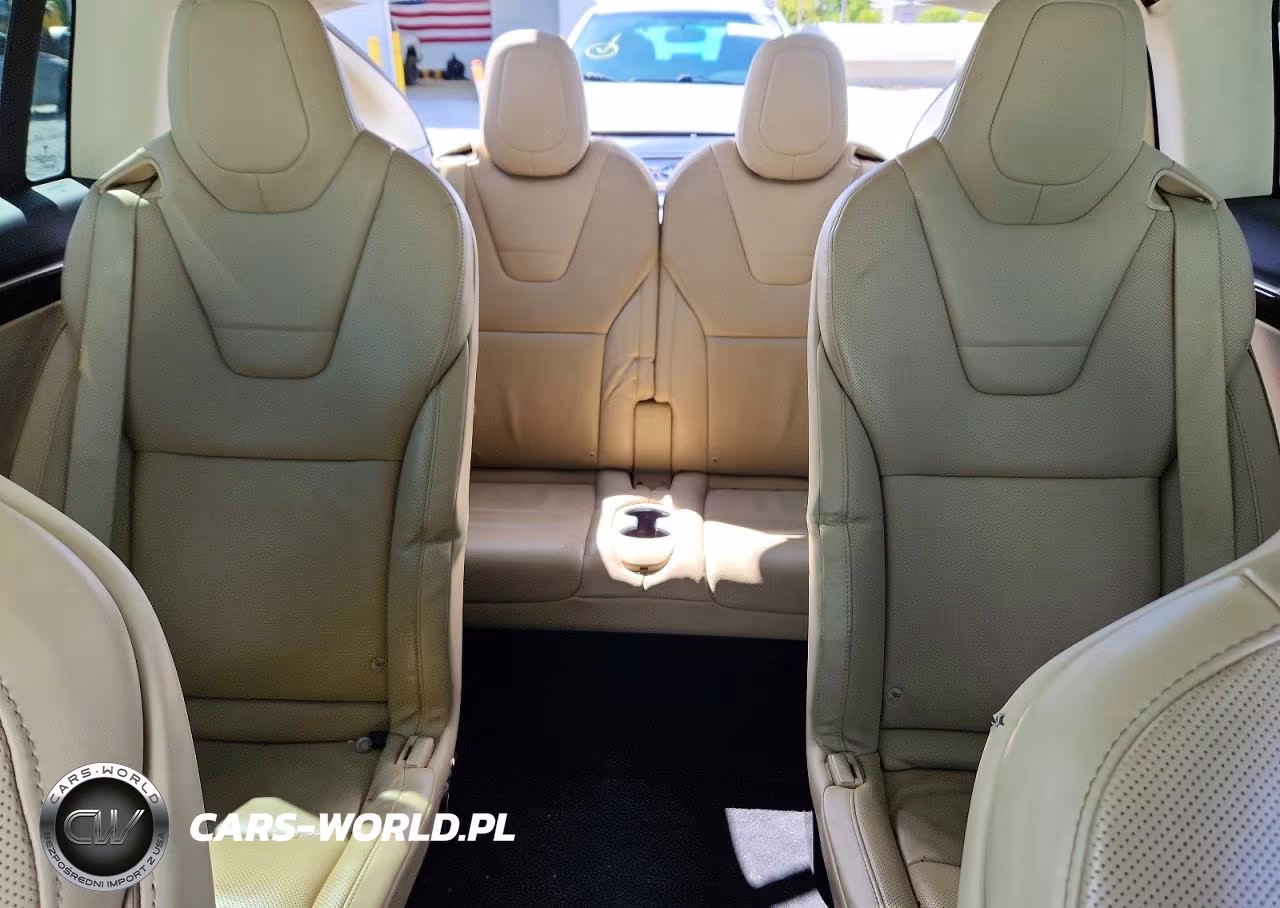 2016 Tesla Model X VIN:5YJXCBE22GF013193 - 11