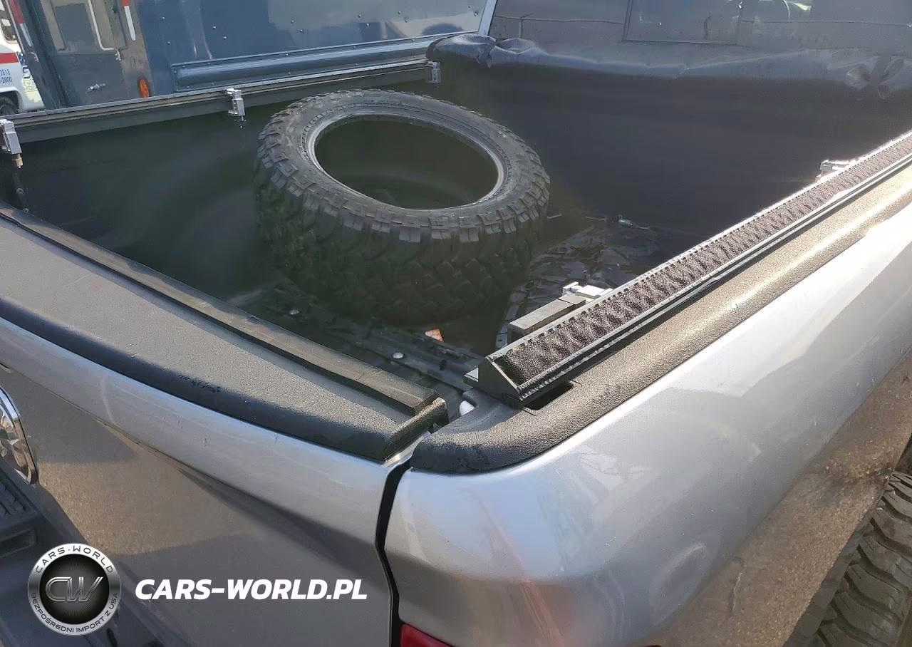 2020 Ram 2500 Tradesman VIN:3C6UR5CJ2LG288166 - 10
