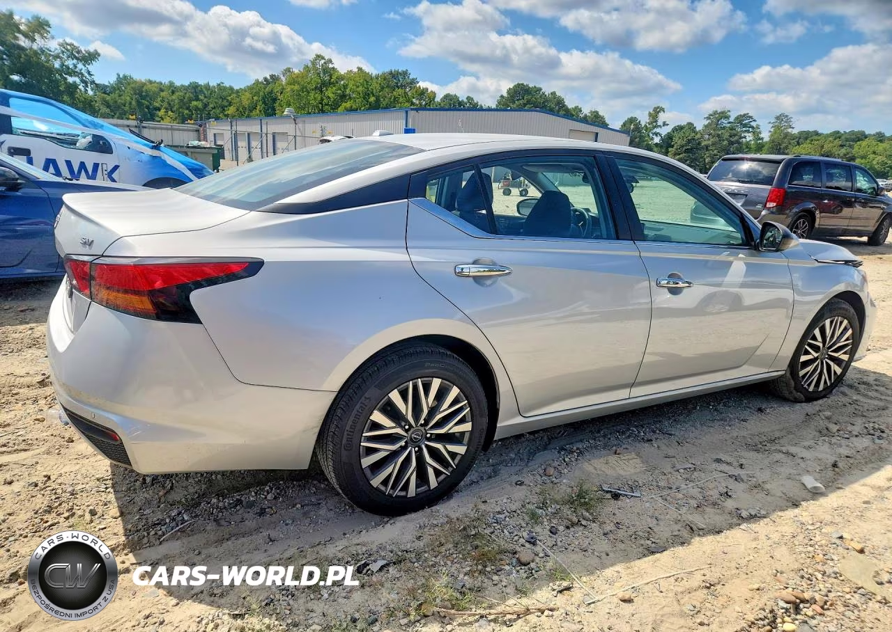 2024 Nissan Altima Sv VIN:1N4BL4DVXRN330019 - 3