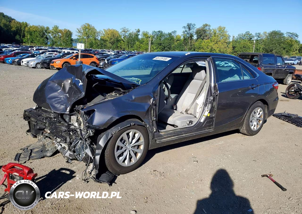 2017 Toyota Camry Le – zdjęcie 1 z 13