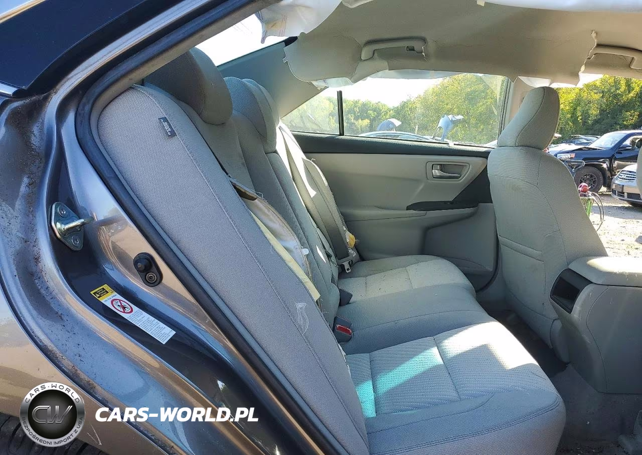 2017 Toyota Camry Le VIN:4T1BF1FK9HU696508 - 10