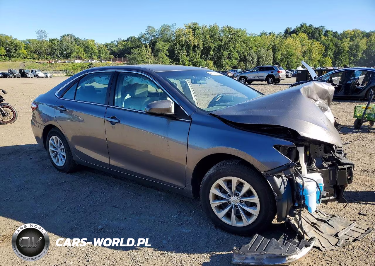 2017 Toyota Camry Le VIN:4T1BF1FK9HU696508 - 4