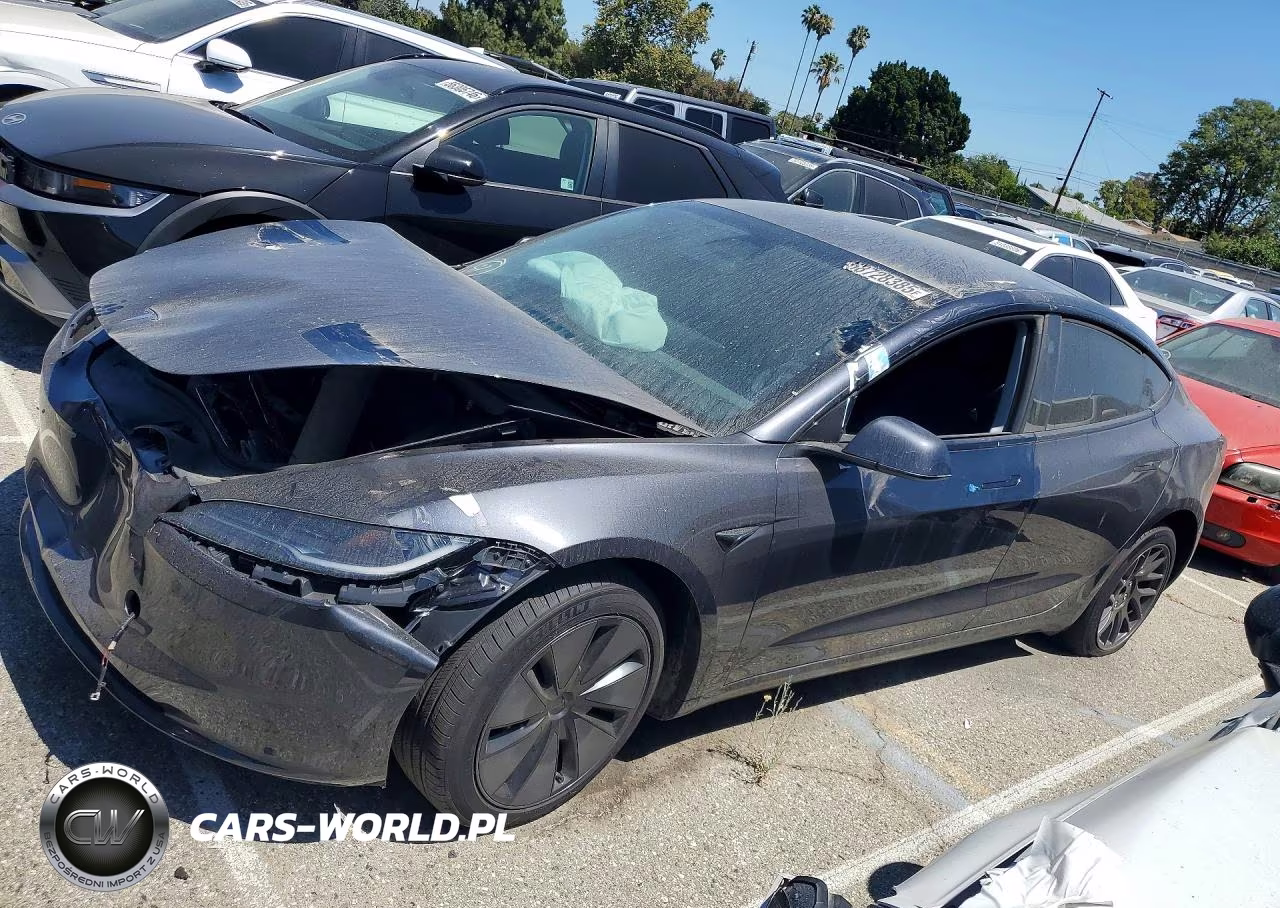 2024 Tesla Model 3 – zdjęcie 1 z 12
