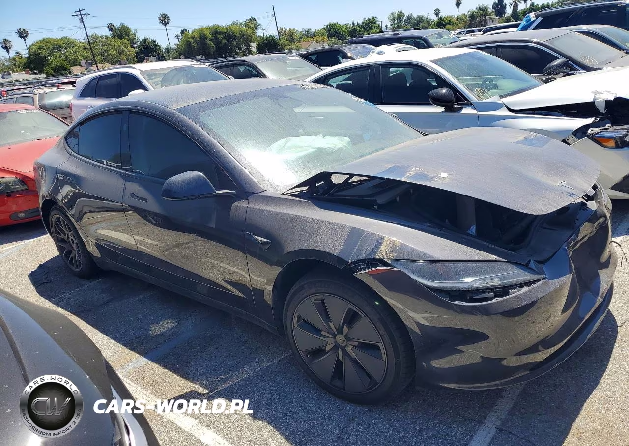 2024 Tesla Model 3 VIN:5YJ3E1EB1RF796772 - 4