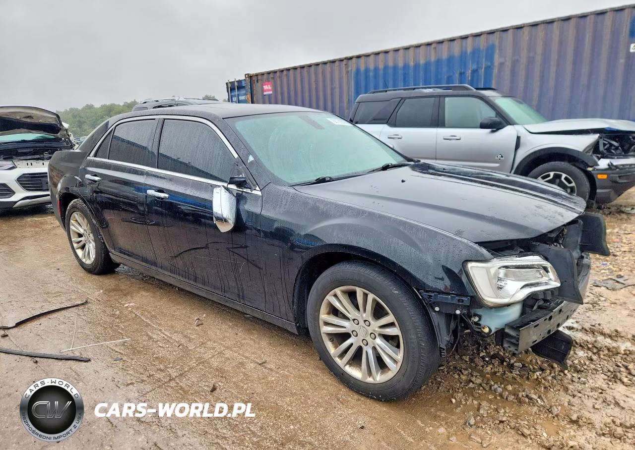 2017 Chrysler 300C VIN:2C3CCAEG3HH566536 - 4