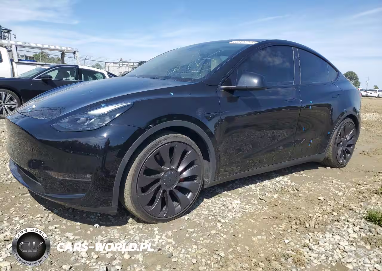 2023 Tesla Model Y – zdjęcie 1 z 13