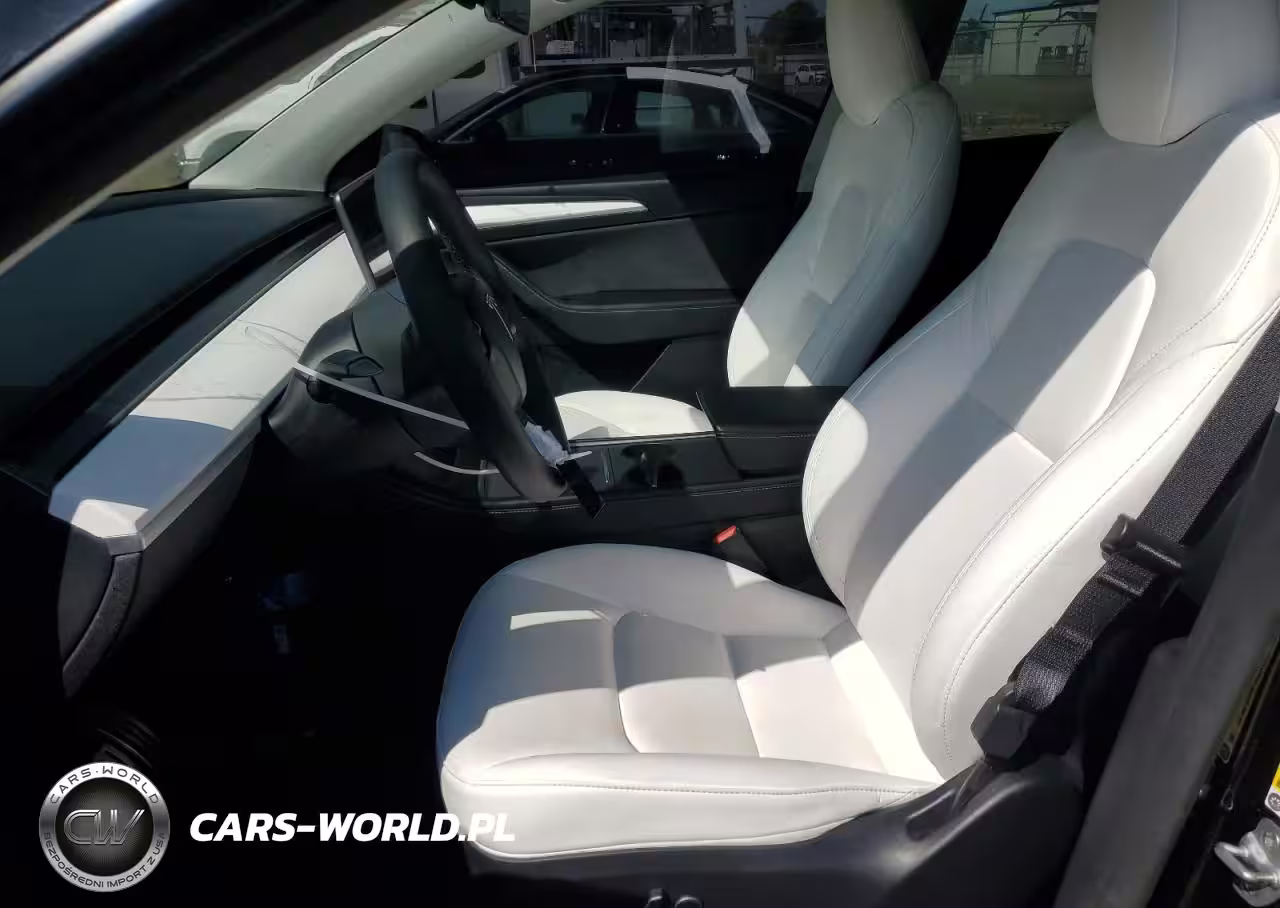 2023 Tesla Model Y VIN:7SAYGDEF6PF863550 - 7