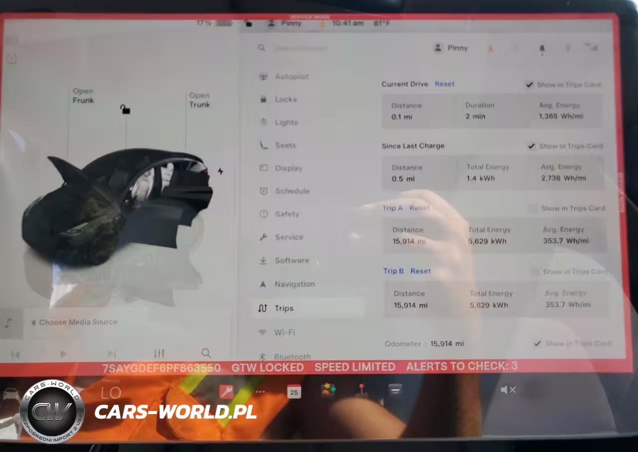 2023 Tesla Model Y VIN:7SAYGDEF6PF863550 - 9