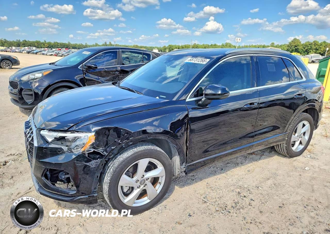2020 Audi Q3 Premium VIN:WA1AECF35L1047266 - 1