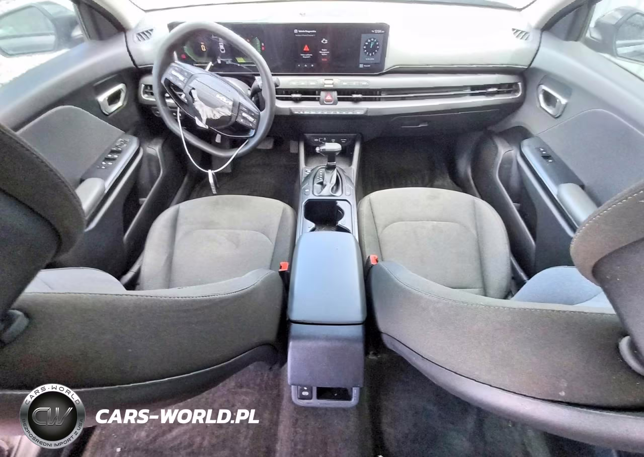 2025 Kia K4 Lx VIN:3KPFT4DE0SE091070 - 8