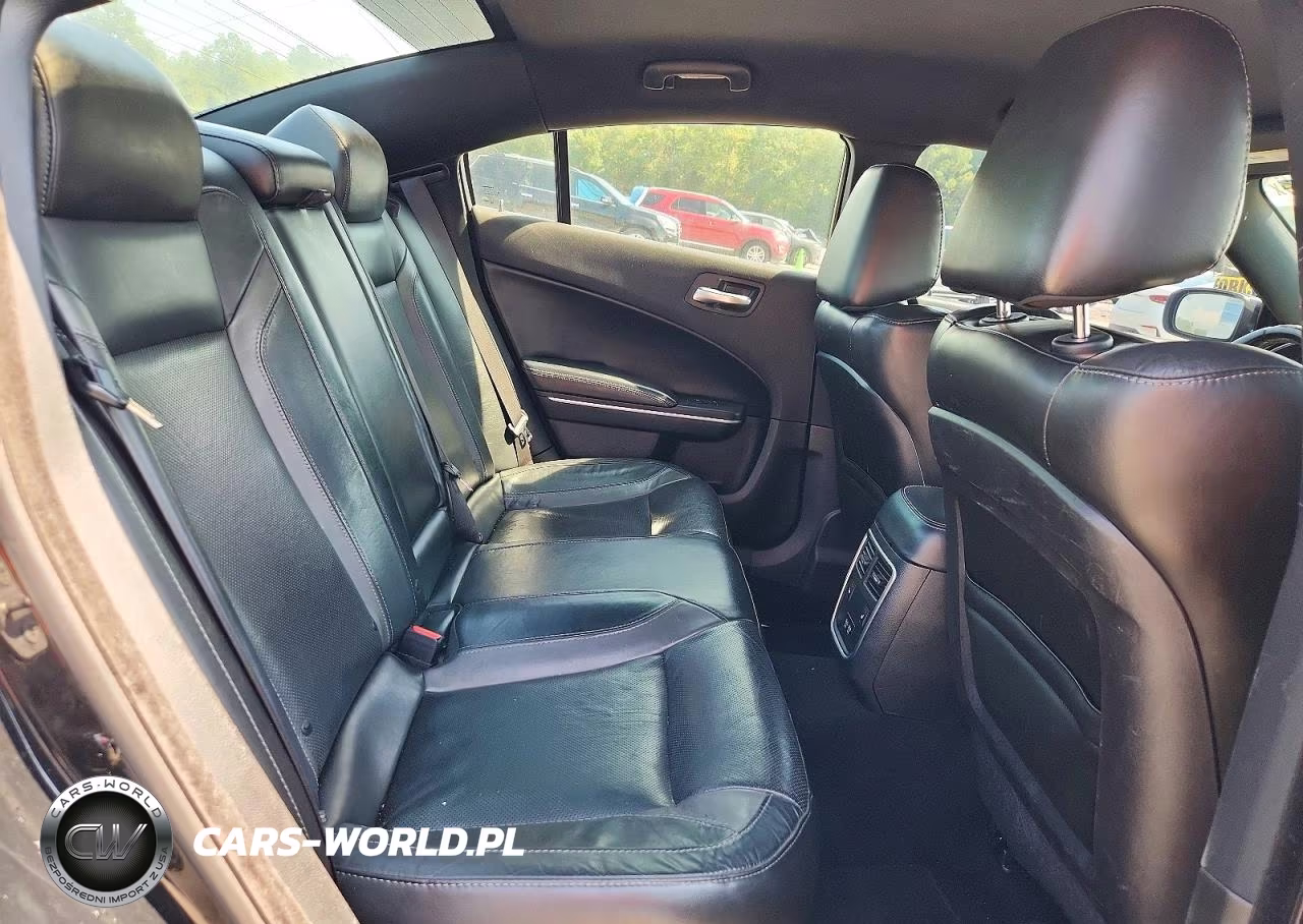 2019 Dodge Charger Sxt VIN:2C3CDXBG5KH748170 - 10