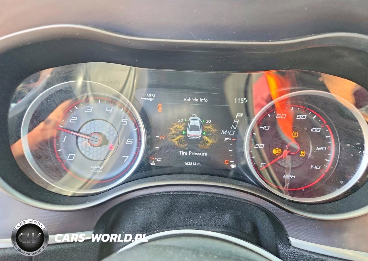 2019 Dodge Charger Sxt VIN:2C3CDXBG5KH748170 - 9