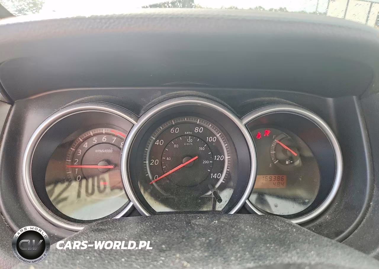 2011 Nissan Versa 1.8 S VIN:3N1BC1AP4BL465908 - 9
