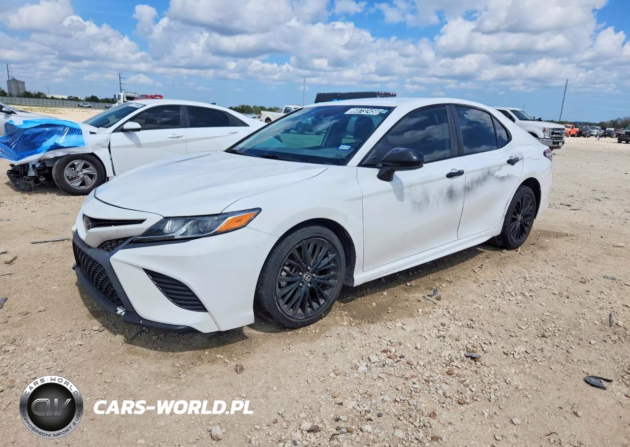 2020 Toyota Camry Se Nightshade